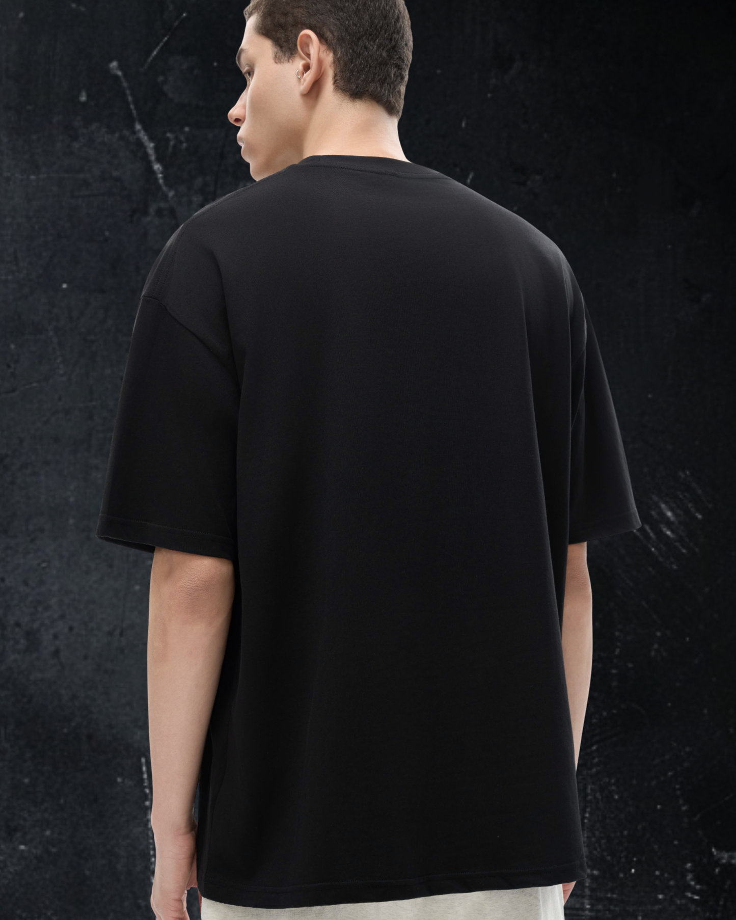 Alternative loose drop shoulder t