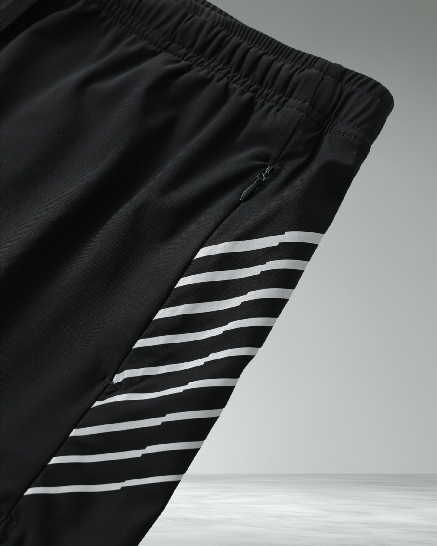 Classic striped training shorts