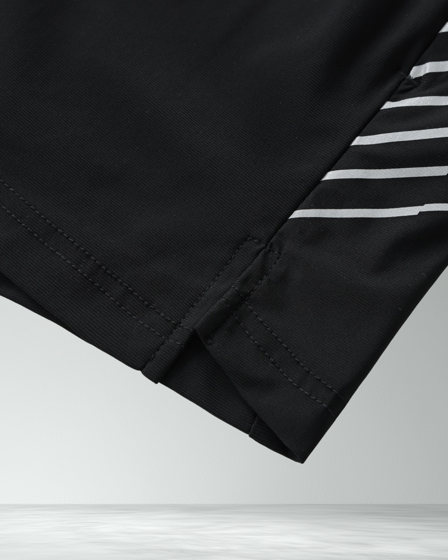 Classic striped training shorts