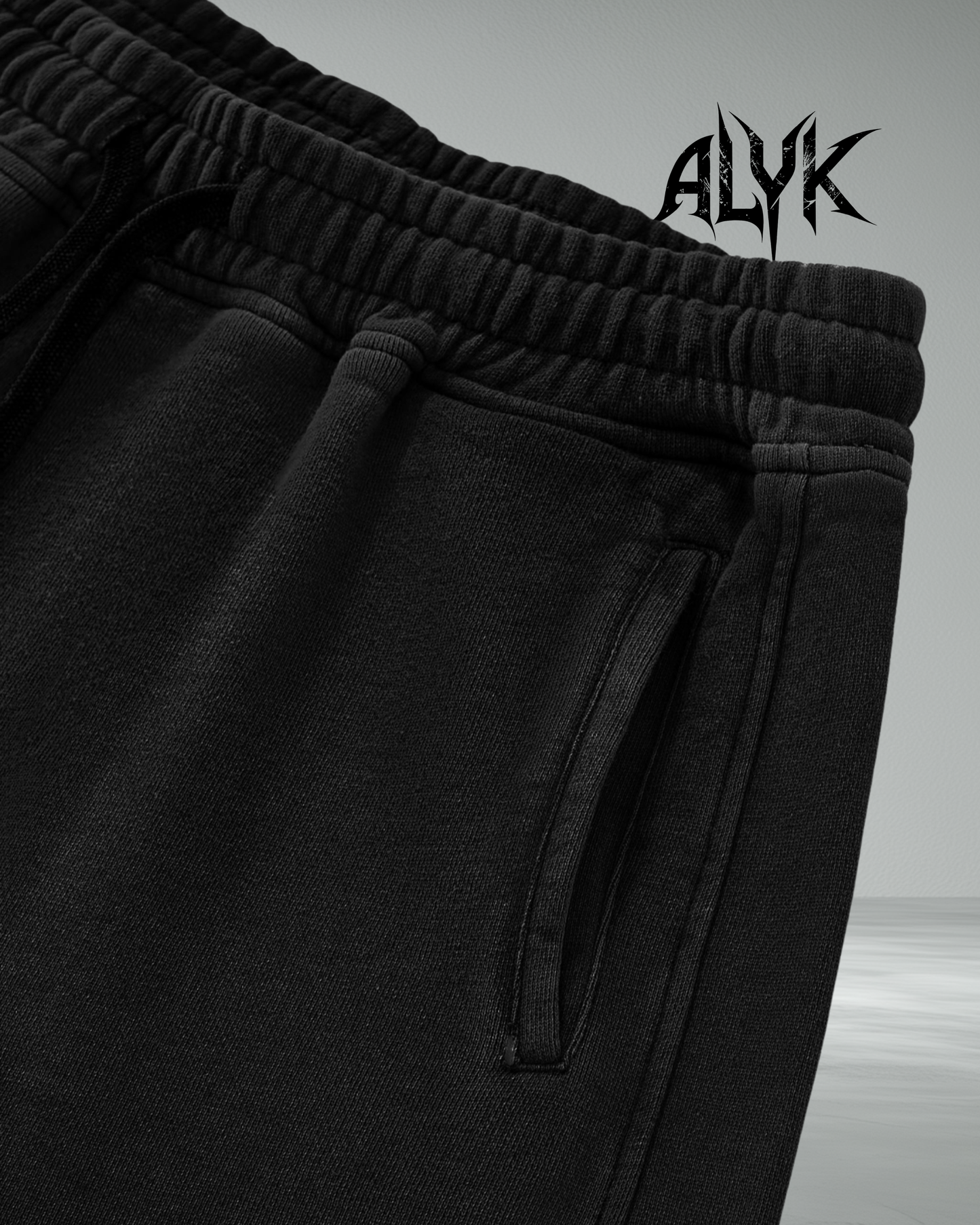 ALYK 'In Your Dreams' Shorts